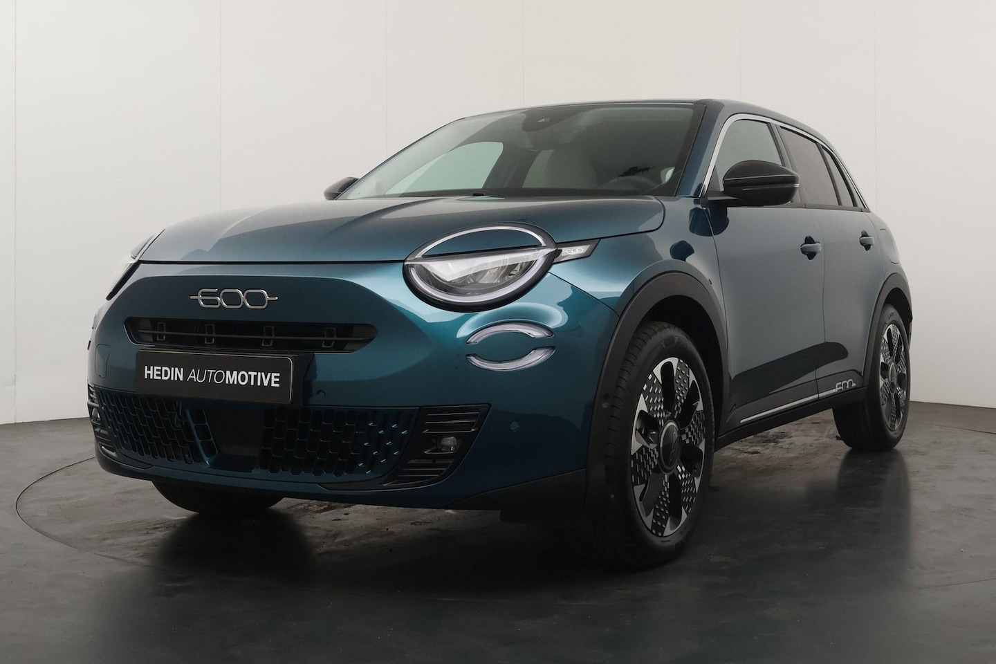 Fiat 600e - La Prima 54 kWh | Pack Winter | Pack Dolce Vita | Navigatie | Climate Control | - AutoWereld.nl