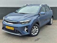 Kia Stonic - 1.0 T-GDi MHEV DynamicLine NL-auto, Parkeersensoren, Navigatie, Climate control, Apple Car