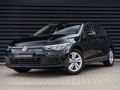 Volkswagen Golf - 1.0 TSI Life Business / CARPLAY / SFEER / STOELVERWARMING