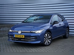 Volkswagen Golf - 1.5 TSI Life Ecc Acc Navi Carplay Trekhaak LED