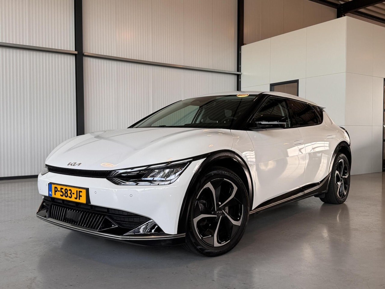 Kia EV6 - Plus 168kW/77,4 kWh RWD Plus|SoH 95,3%|Meridian Surround| - AutoWereld.nl
