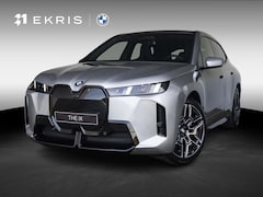 BMW iX - xDrive45 | M Sportpakket Pro | Comfort Pakket | Innovation Pack | Soft-close | Panoramadak