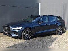 Volvo V60 - T8 Plug-in hybrid AWD Plus Dark | Trekhaak | 360 graden camera | Verwarmbare voorstoelen e