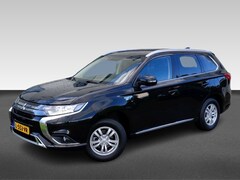 Mitsubishi Outlander - 2.4 PHEV Pure
