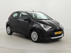 Toyota Aygo - 1.0 VVT-i x-play | Apple Carplay / Android Auto | Airco | Camera | DAB | Bluetooth