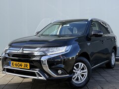 Mitsubishi Outlander - BWJ 2021 | 2.4 225PK PHEV Pure | CLIMA | NAVI | STOELVERW | CAMERA A | CARPLAY | PDC 2X| L