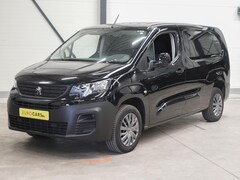 Peugeot Partner - 1.5 BlueHDi 100pk L2 Airco Cruise control Trekhaak Parkeersensoren Bluetooth
