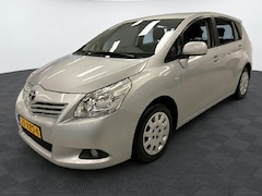 Toyota Verso - 1.6 VVT-i ASPIRATION . NAVIGATIE . TREKHAAK (1300KG TREKGEWICHT) . PARKEERSENSOREN ACHTER