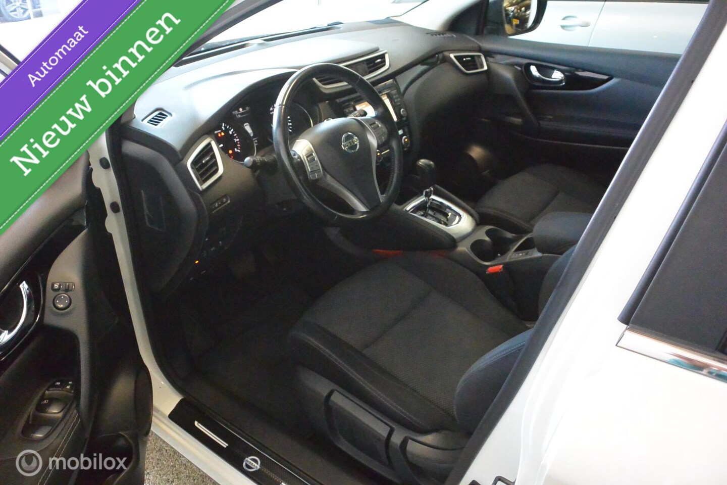 Nissan Qashqai - 1.2 N-Connecta Automaat *RIJKLAARPRIJS!*