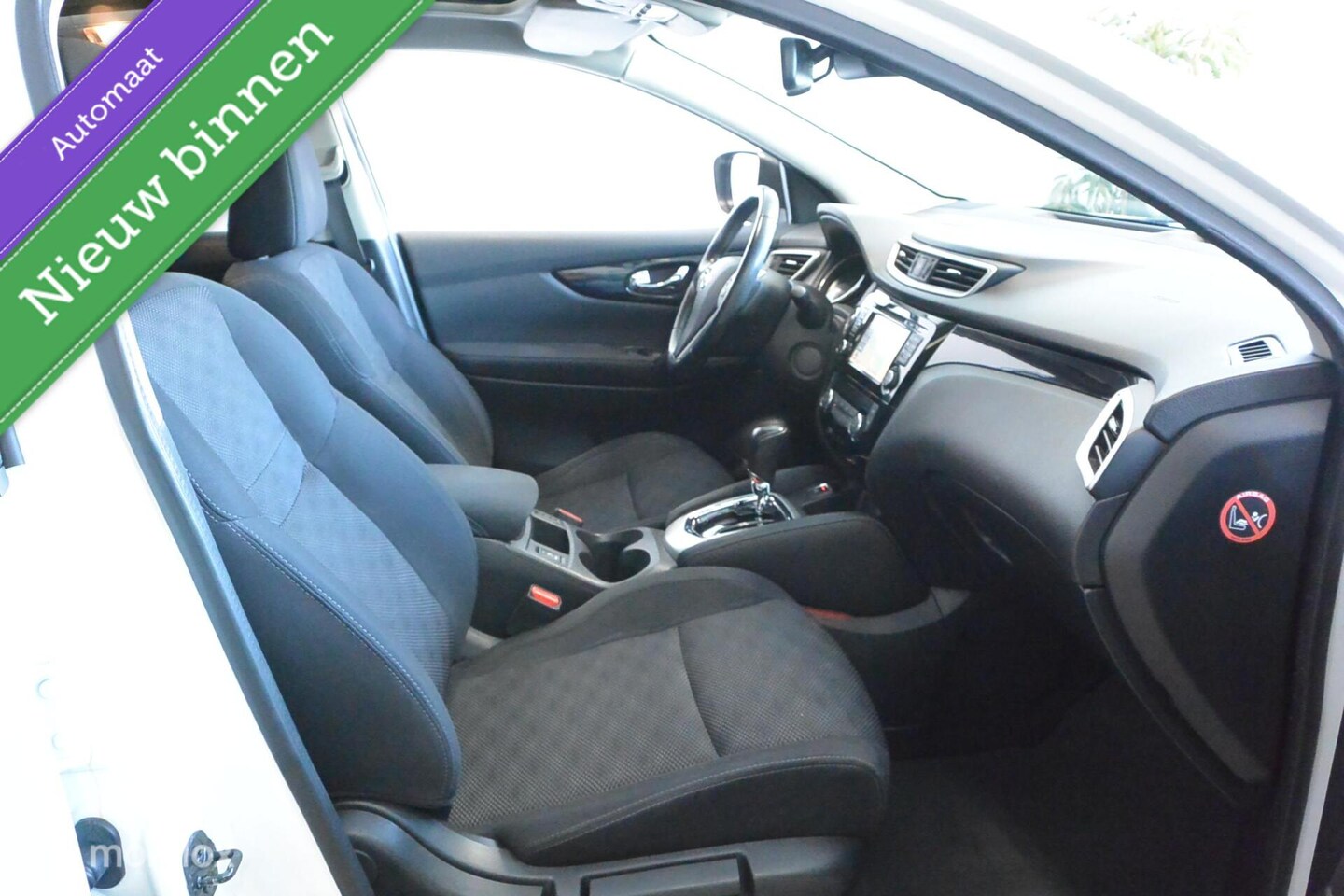 Nissan Qashqai - 1.2 N-Connecta Automaat *RIJKLAARPRIJS!*