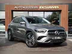 Mercedes-Benz GLA-Klasse - 180 Business Solution Luxury Stuurverwarming Multibeam LED Adapt. Cruise Trekhaak 18''LM