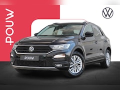 Volkswagen T-Roc - 1.0 TSI 110pk Style | Navigatie | App Connect | Parkeersensoren Voor & Achter | Trekhaak |