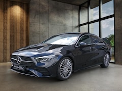 Mercedes-Benz A-klasse - A 180 AMG Line Limousine | Panoramadak | 19 inch | Keyless | Augmented Reality