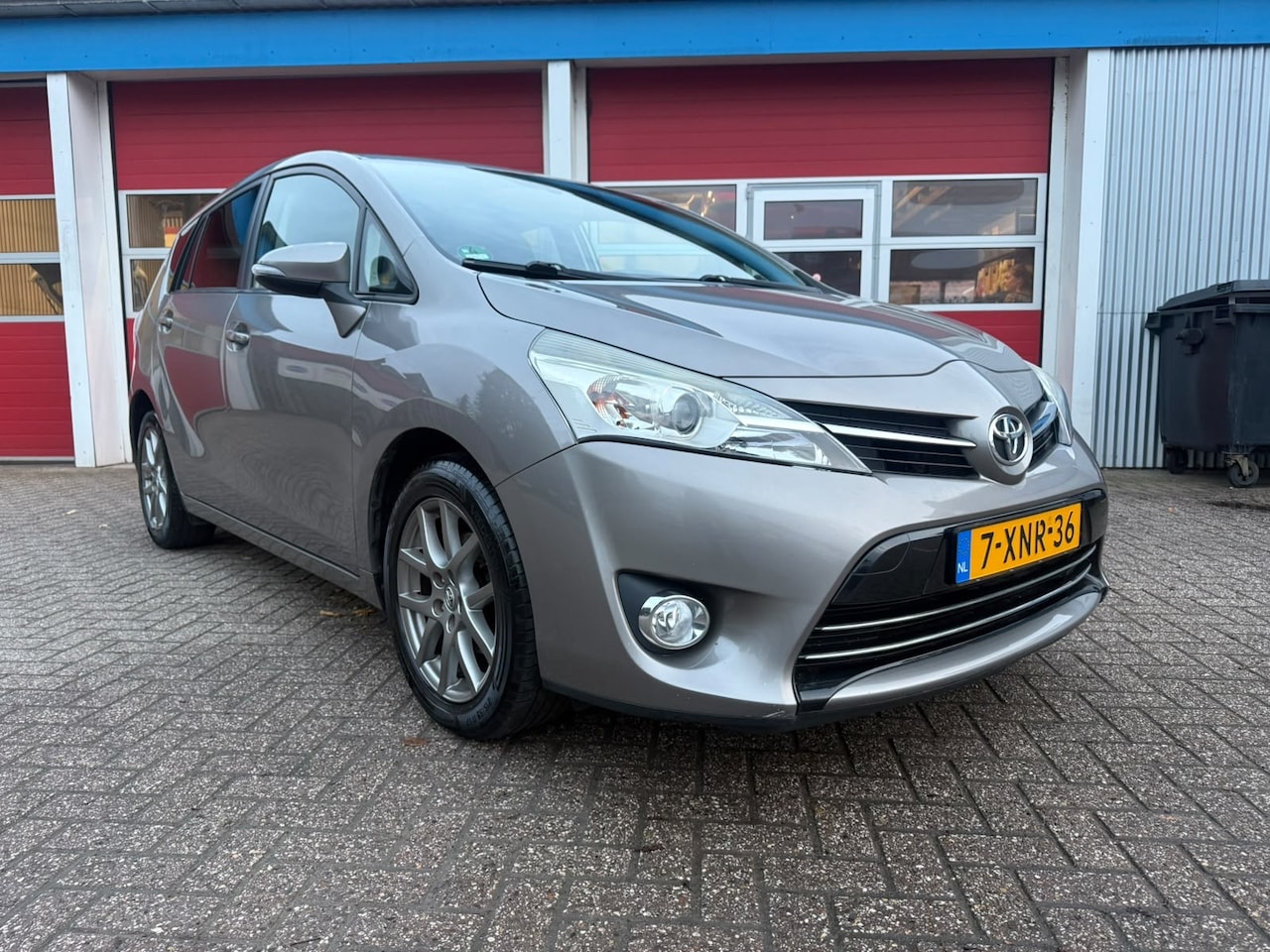 Toyota Verso - 1.6 VVT-i Business 1.6 VVT-i 130 PK | Business | - AutoWereld.nl