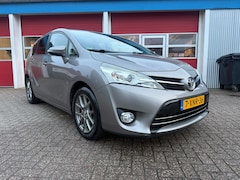 Toyota Verso - 1.6 VVT-i 130 PK | Business | Navigatie | Achteruitrijcamera | Stoelverwarming |