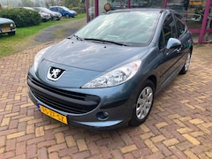 Peugeot 207 - 1.4-16V Color-line