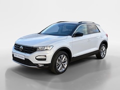 Volkswagen T-Roc - 1.5 TSI Sport | Automaat DSG | Navi | Trekhaak | Stoelverwarming