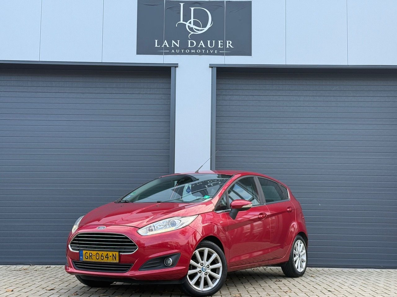 Ford Fiesta - 1.0 EcoBoost Titanium| PARKEERSENSOR / NAP / APK - AutoWereld.nl