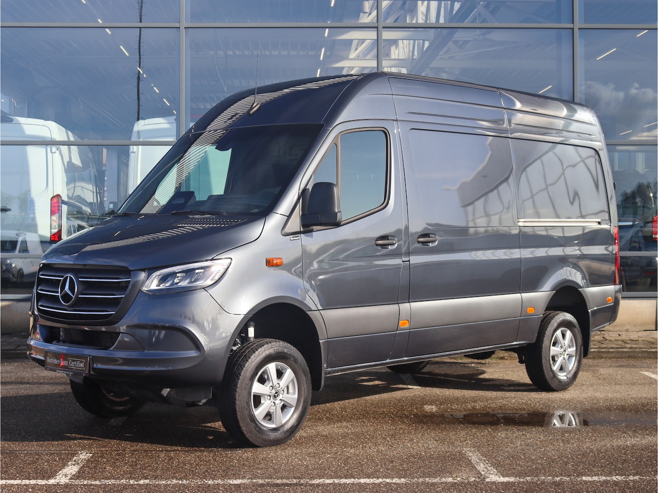 Mercedes-Benz Sprinter - 319 CDI L2H2 Select 4x4 | AIRCO/NAVI/CAMERA/DISTRONIC | Certified - AutoWereld.nl