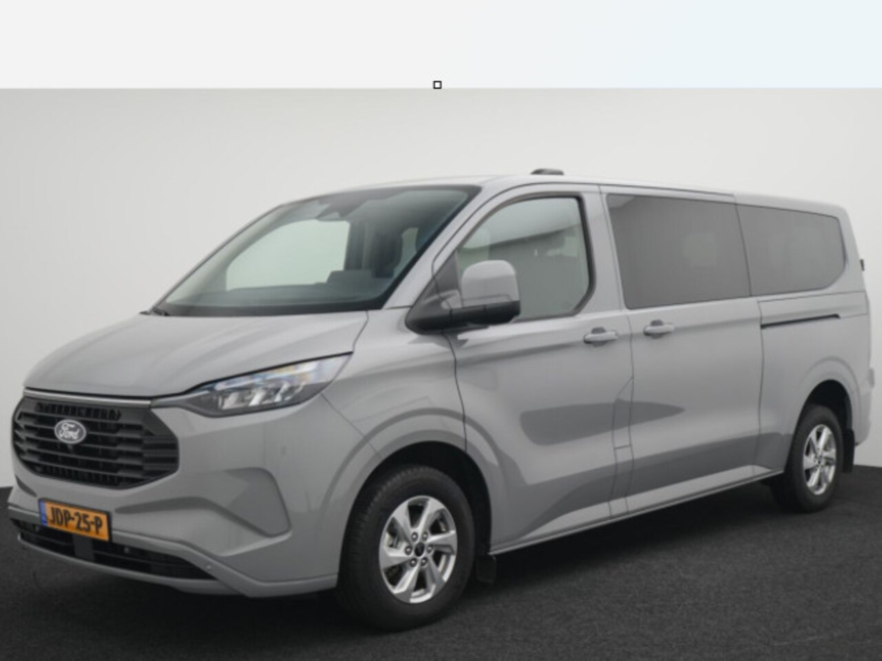 Ford Transit Custom - 340 2.5 PHEV L2H1 Limited 340 2.5 PHEV L2H1 Limited - AutoWereld.nl