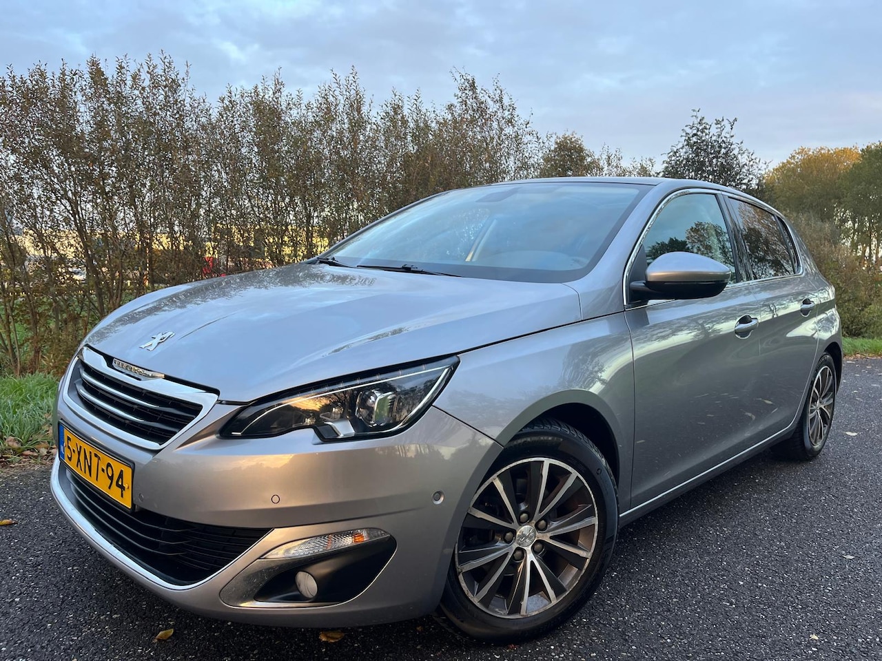 Peugeot 308 - 1.2 PureTech Allure 1.2 PureTech Allure - AutoWereld.nl
