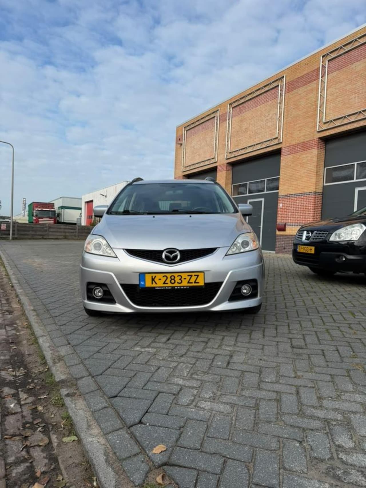 Mazda 5 - 1.8 TS NIEUWE APK | RUIME GEZINSAUTO 7 personen - AutoWereld.nl