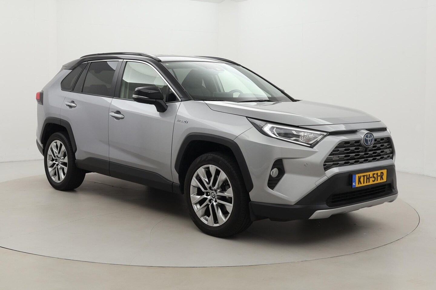 Toyota RAV4 - 2.5 Hybrid Executive | Leder | Stoelverwarming | JBL | Dodehoek detectie | Navigatie | App - AutoWereld.nl