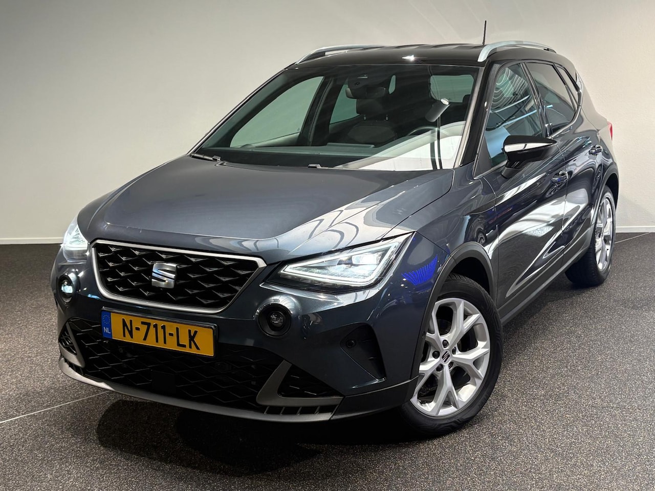 SEAT Arona - 1.0 TSI FR | Apple Carplay/Android Auto | BLISS | Achteruitrijcamera | Navigatie | - AutoWereld.nl