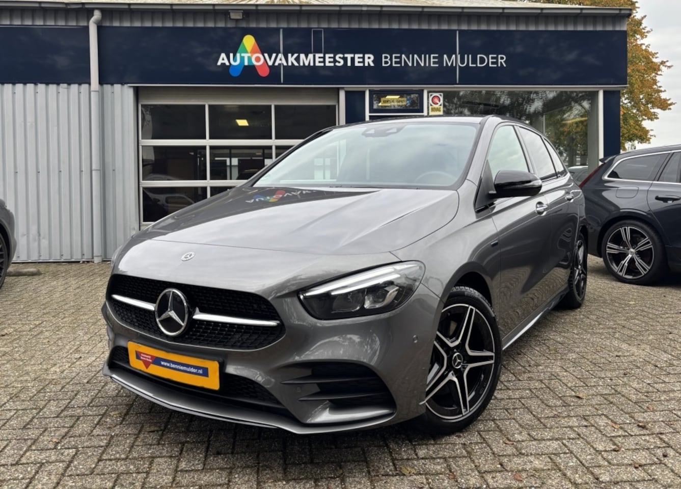 Mercedes-Benz B-klasse - 250e AMG Line NIGHT PAKKET / MEMORY / LED - AutoWereld.nl