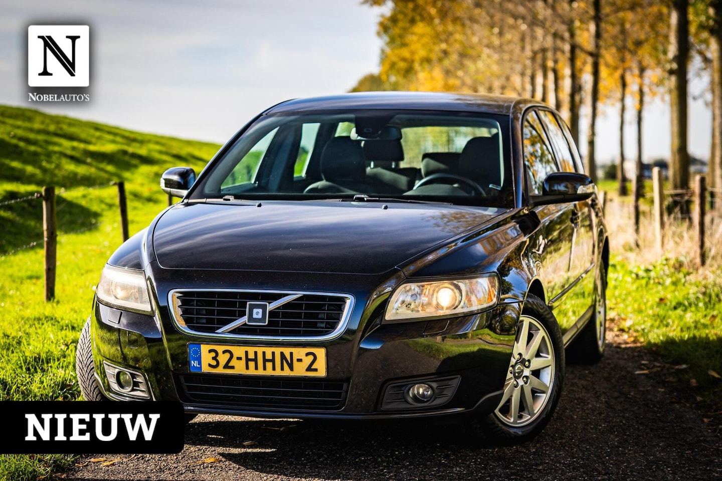 Volvo V50 - 2.0 Momentum |Keurig onderhouden |Nap |Trekhaak - AutoWereld.nl