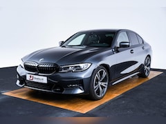 BMW 3-serie - 320i Executive Edition Sport Line - Head up - Sportstoelen - Cruise control - PDC voor/ach