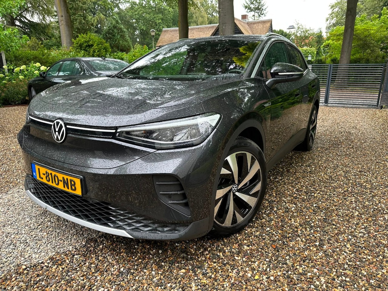 Volkswagen ID.4 - First 77 kWh l Dealeronderhouden l Stoelverwarming l 20" Lm Velgen l Elektr. l Adapt. Cr C - AutoWereld.nl