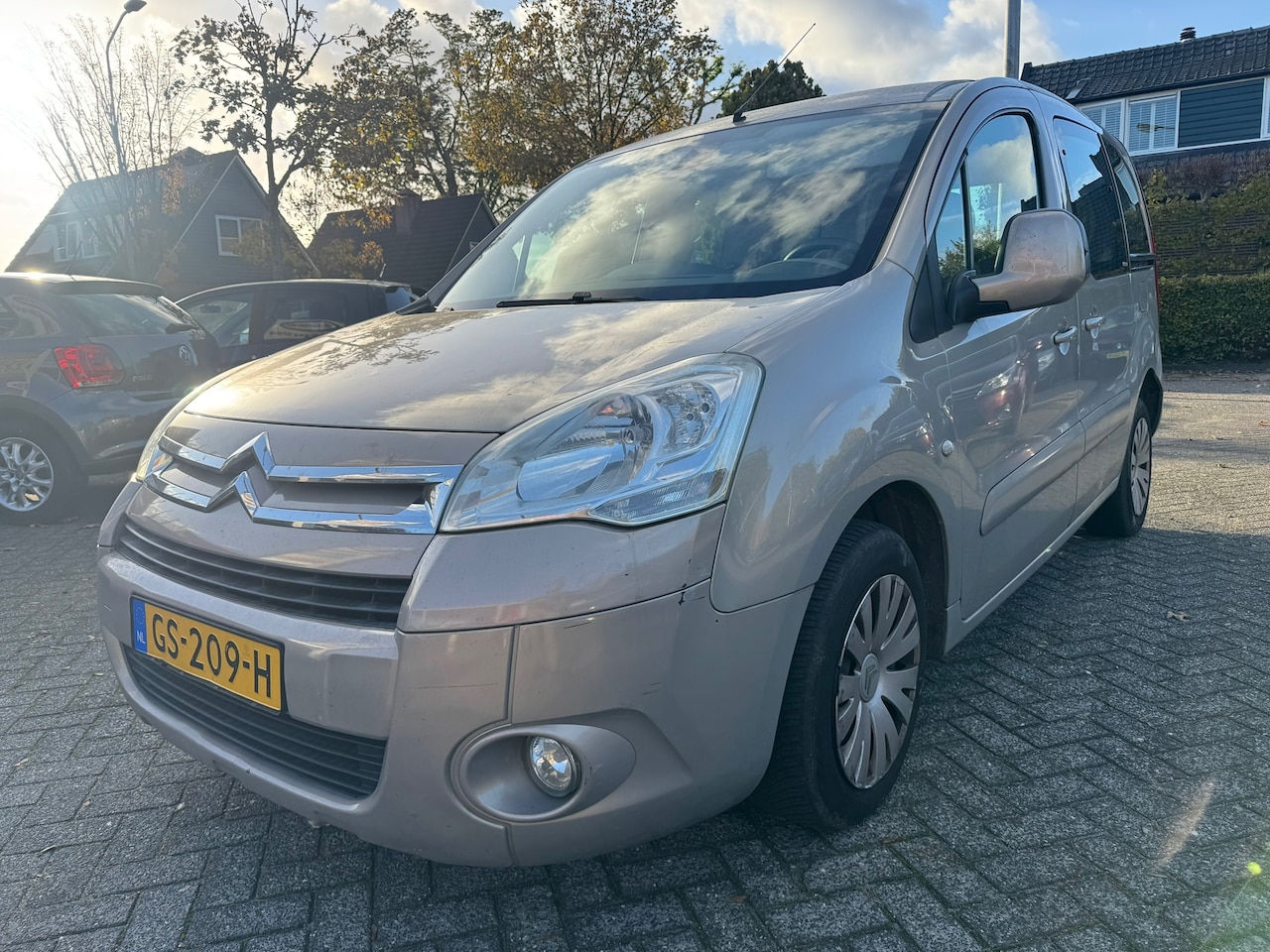 Citroën Berlingo - 1.6-16V Multispace Apk 12/1/27 Achterschade - AutoWereld.nl