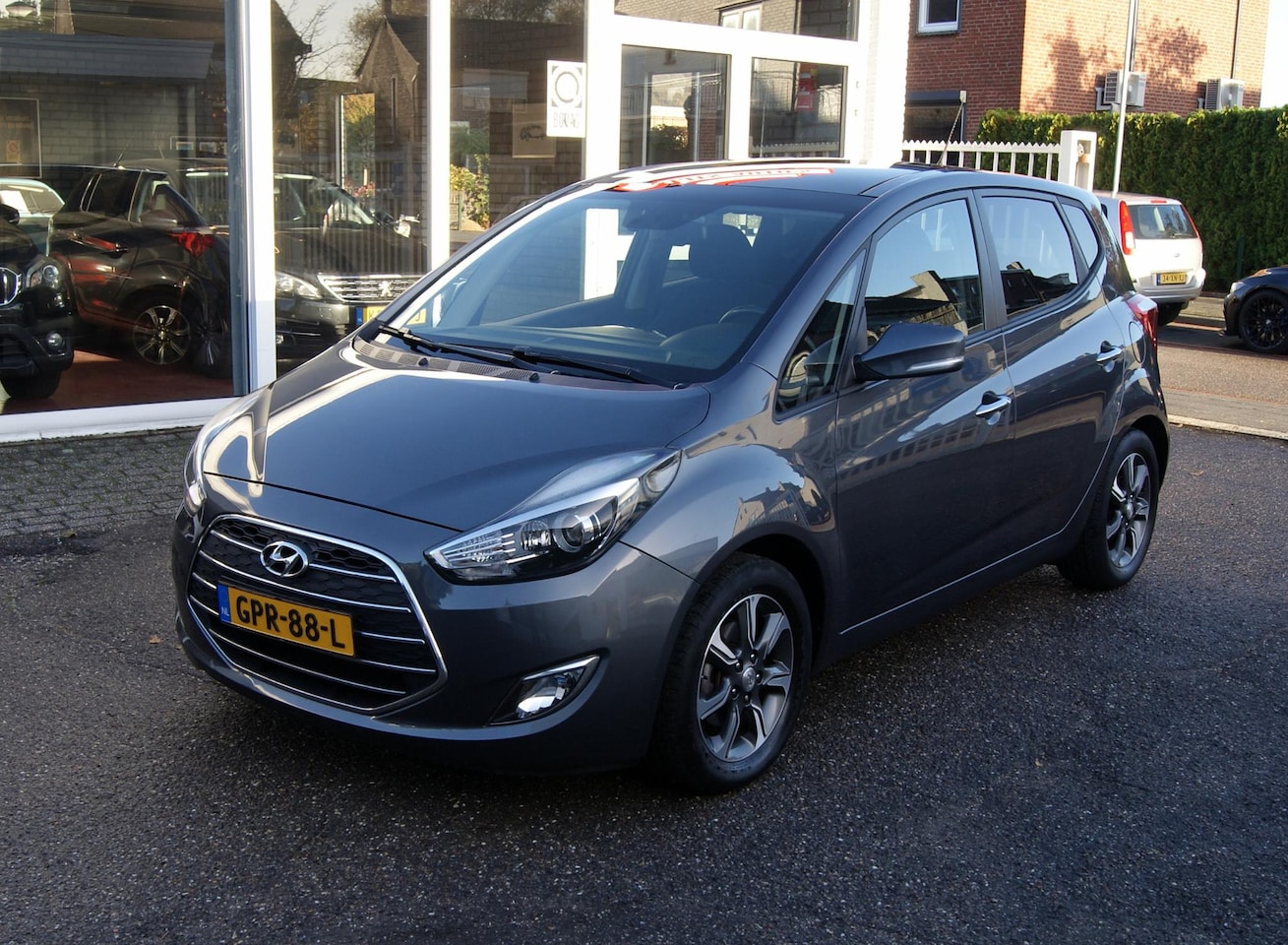 Hyundai ix20 - 1.6i Premium Navi,Camer,Pdc,Cruise,Pano,Keyles,Rijklaarprijs!! - AutoWereld.nl