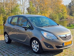Opel Meriva - 1.4 Turbo Cosmo Automaat 2e eigenaar dealer onderhouden cruis control navigatie