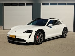 Porsche Taycan Cross Turismo - 4S 93 kWh Pano Luchtvering Bose Adaptief