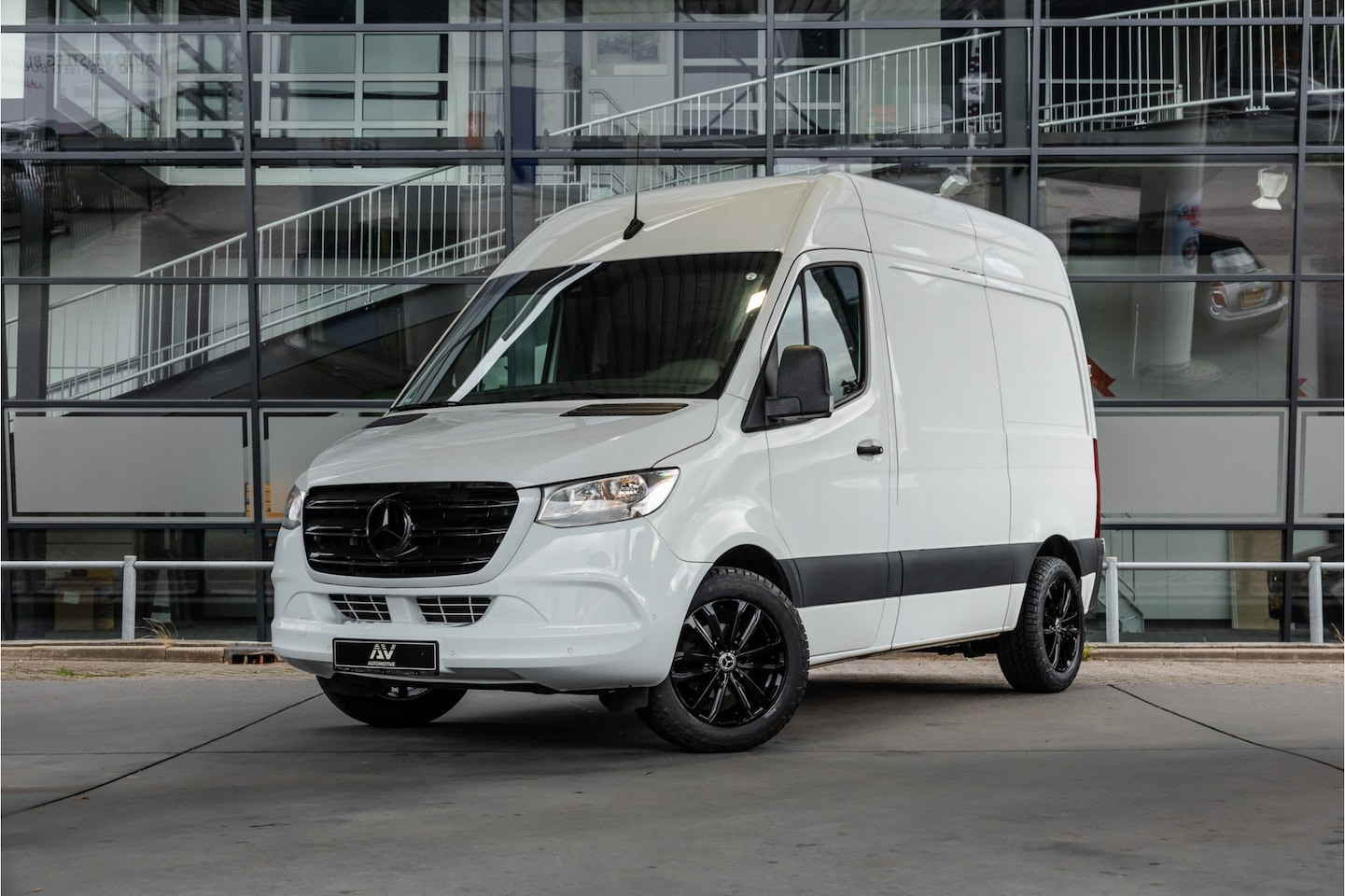Mercedes-Benz Sprinter - 315 1.9 CDI | ACC | Camera | CarPlay | Climate control | 3-Zitter | DAB | PDC V+A | Dealer - AutoWereld.nl