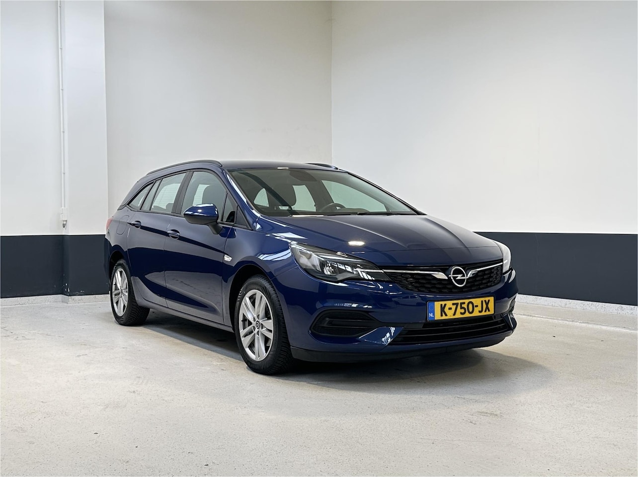 Opel Astra Sports Tourer - 1.2 Edition | Navigatie | Apple Carplay Android Auto| Parkeersensoren |2 Eig| NL - AutoWereld.nl
