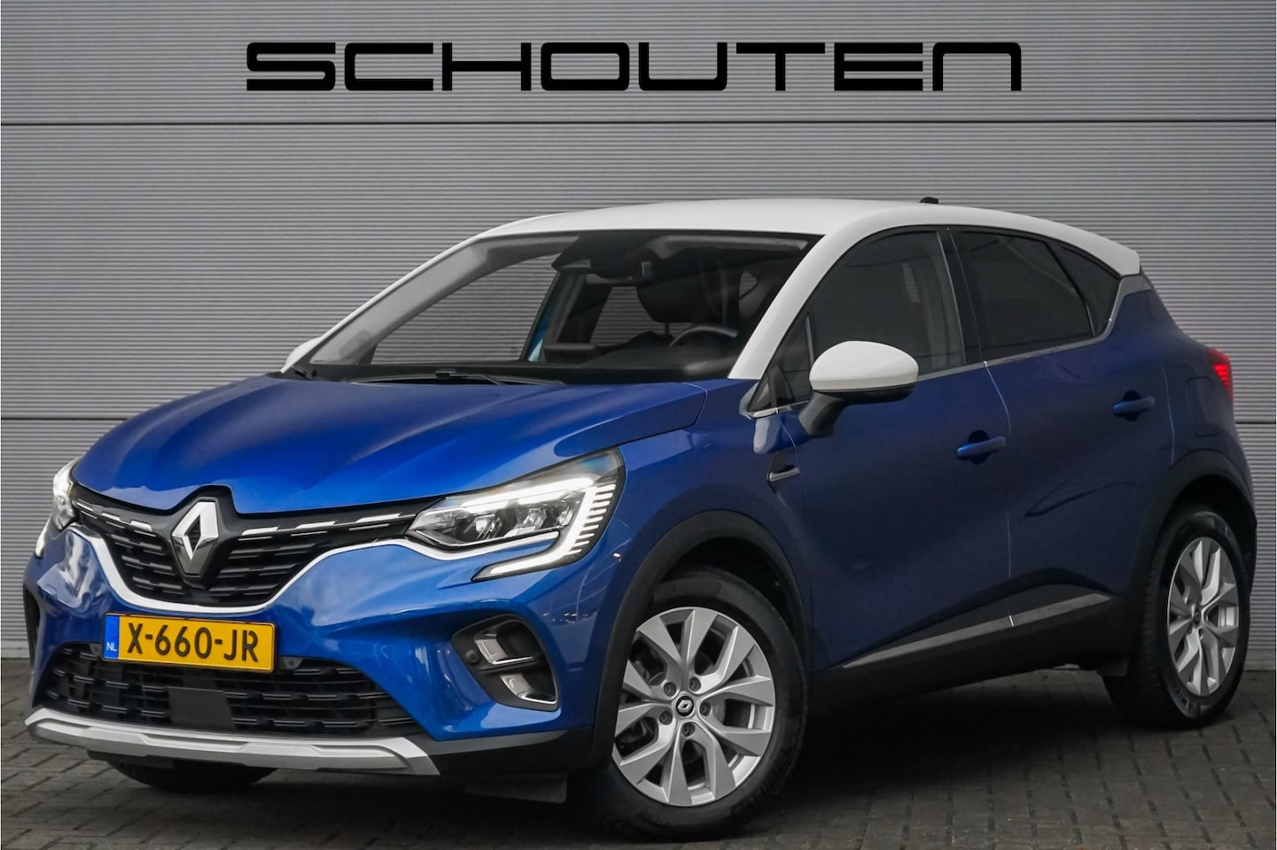Renault Captur - 1.6 E-Tech Plug-in Hybrid 160 Intens CarPlay ACC Camera Trekhaak 17" - AutoWereld.nl