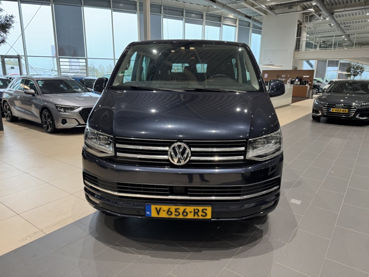 Volkswagen Transporter - 2.0 TDI L2H1 DC 2.0 TDI L2H1 DC 4MHi - AutoWereld.nl