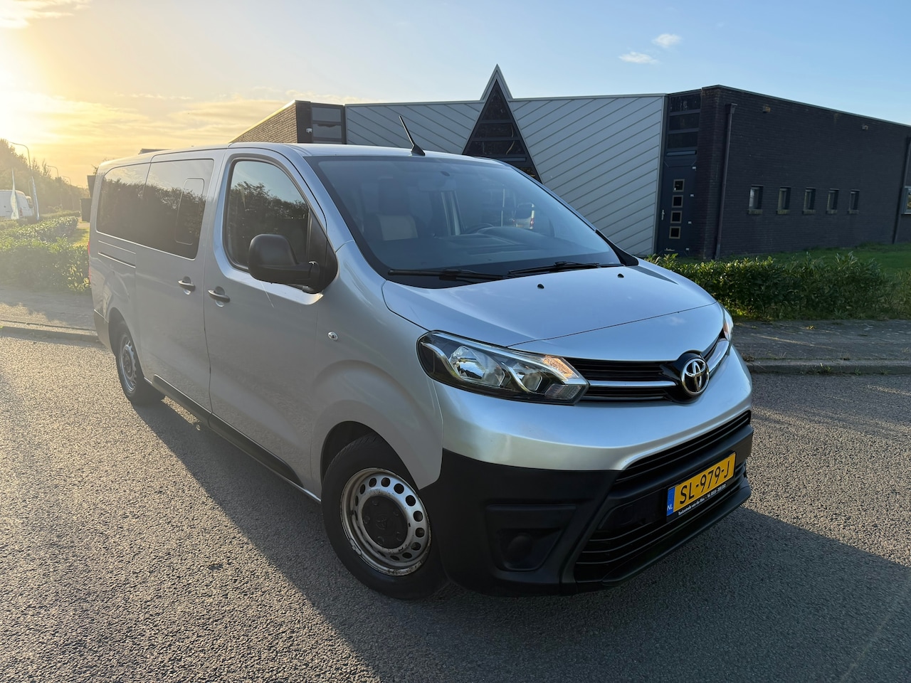 Toyota ProAce Shuttle - 1.6 D-4D Cool Comfort Long | 9 persoons | EX BTW | BPM Vrij - AutoWereld.nl