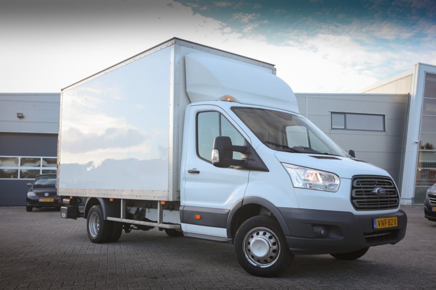 Ford Transit - 350 2.0 TDCI L4H1 Tr | Bakwagen | Elektrische Klep | Bluetooth | Airco | - AutoWereld.nl