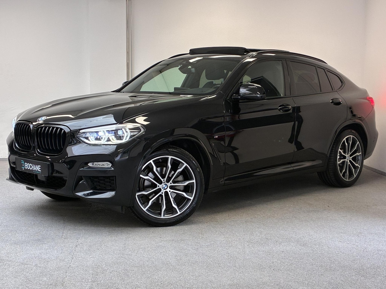 BMW X4 - xDrive20i M-Sport | TREKHAAK | PANO | CARPLAY | CAMERA | HEAD UP | - AutoWereld.nl