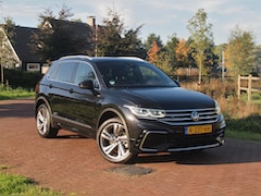 Volkswagen Tiguan - 1.4 TSI eHybrid R-Line Business+ | Trekhaak | Apple Carplay | Sfeerverlichting | ACC | Vir