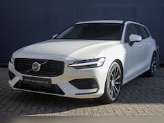 Volvo V60 - 2.0 T6 Plug-in hybrid AWD Core | Harman/Kardon audio | 360 camera | Lederen bekleding | El