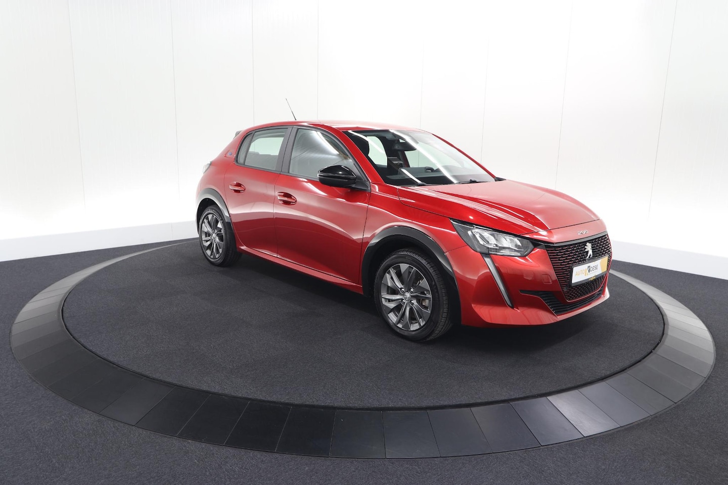 Peugeot e-208 - EV Active Pack 50 kWh | 92.5 % SOH | Navigatie | Parkeersensoren | Apple Carplay - AutoWereld.nl