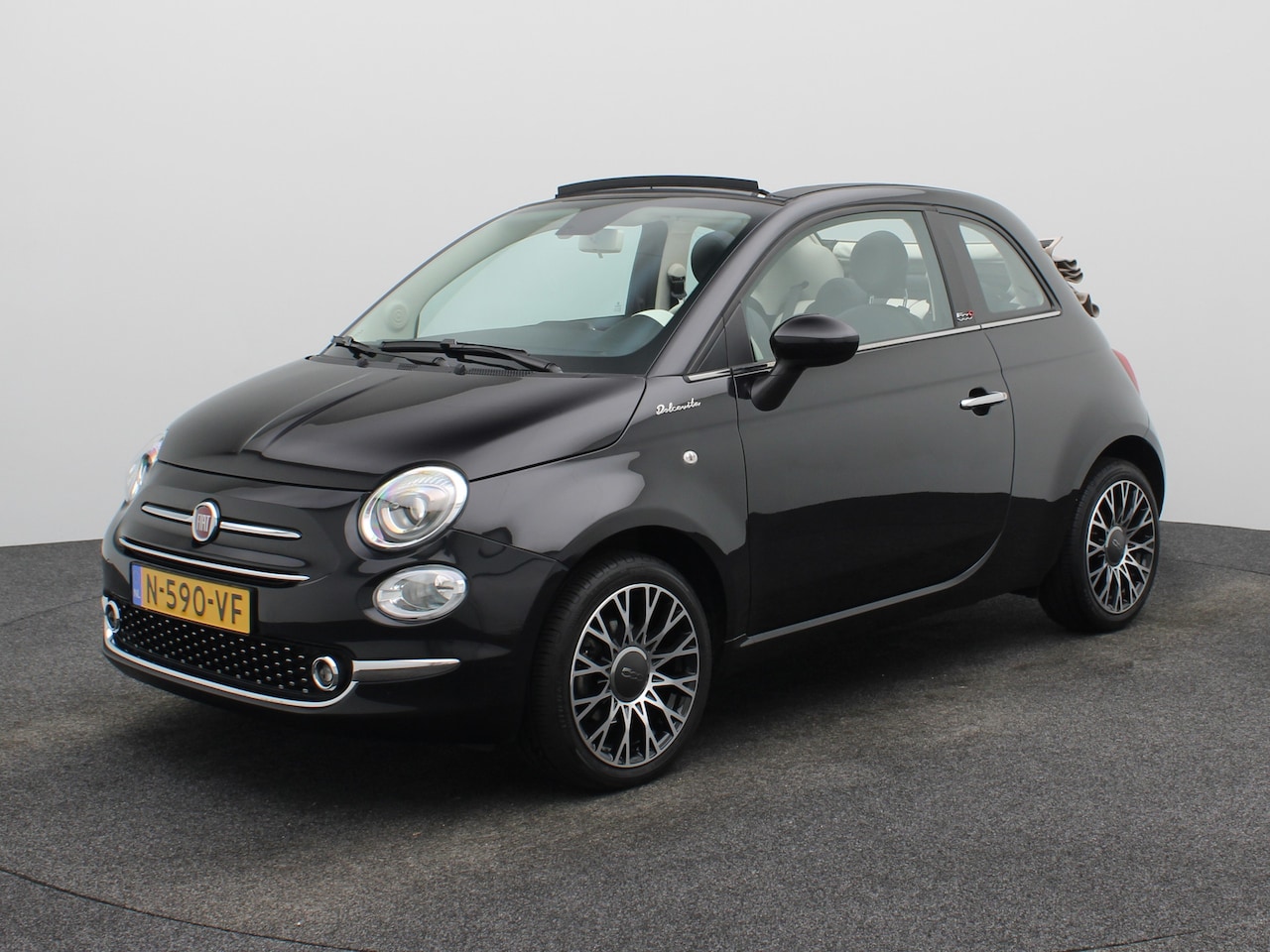 Fiat 500 C - 1.0 Hybrid Dolcevita Lage KM! | Cabrio | Carplay | Climate Control | Cruise Control | PDC - AutoWereld.nl