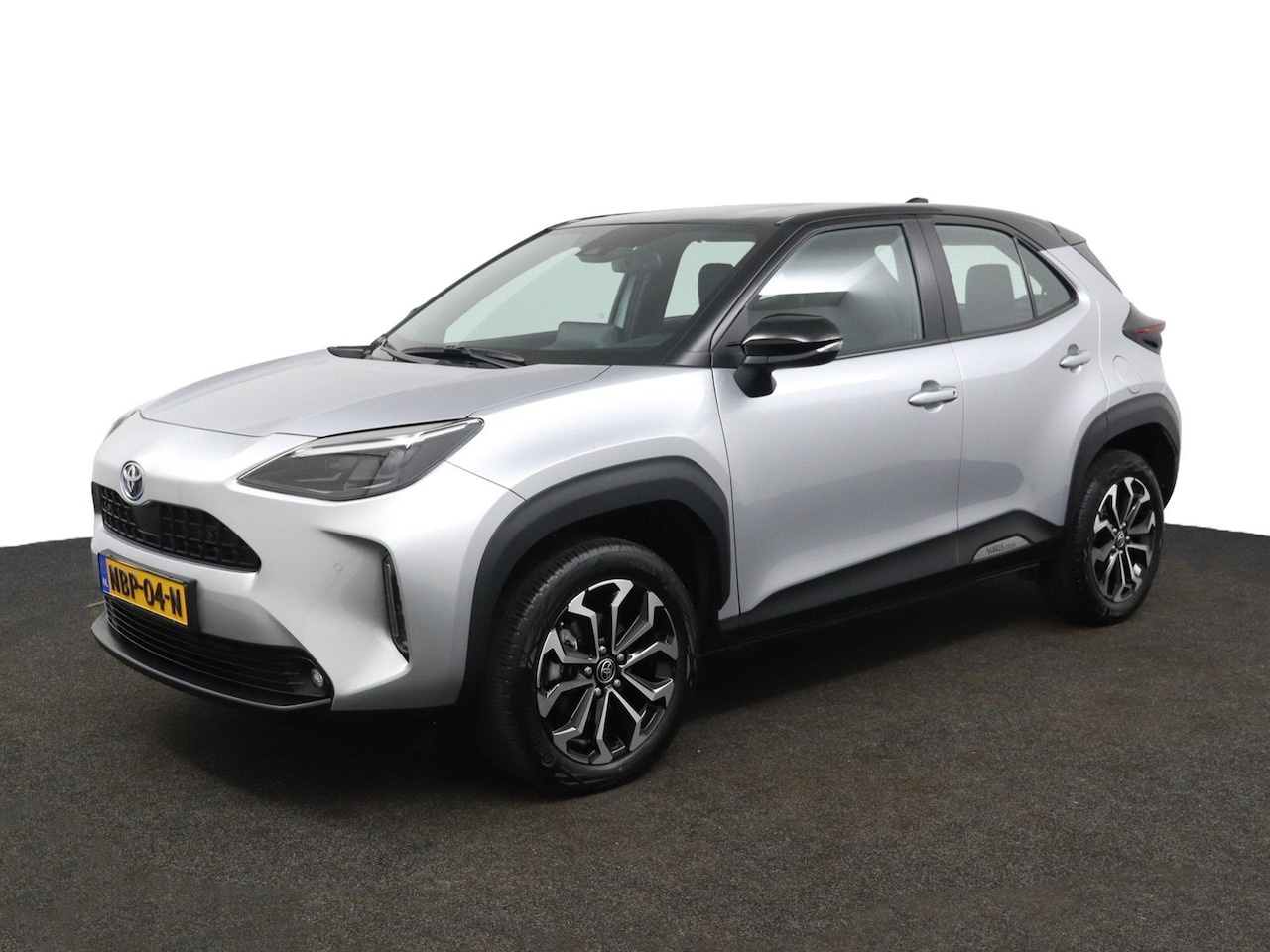 Toyota Yaris Cross - 1.5 Hybrid Dynamic | Parkeersensoren | Dodehoekdetectie | Stoel/Stuurverwarming | Apple/An - AutoWereld.nl