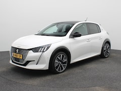 Peugeot e-208 - EV GT Pack 50 kWh | 95% SOH | Carplay | Alcantara | Panoramadak | Stoelverwarming | PDC V+