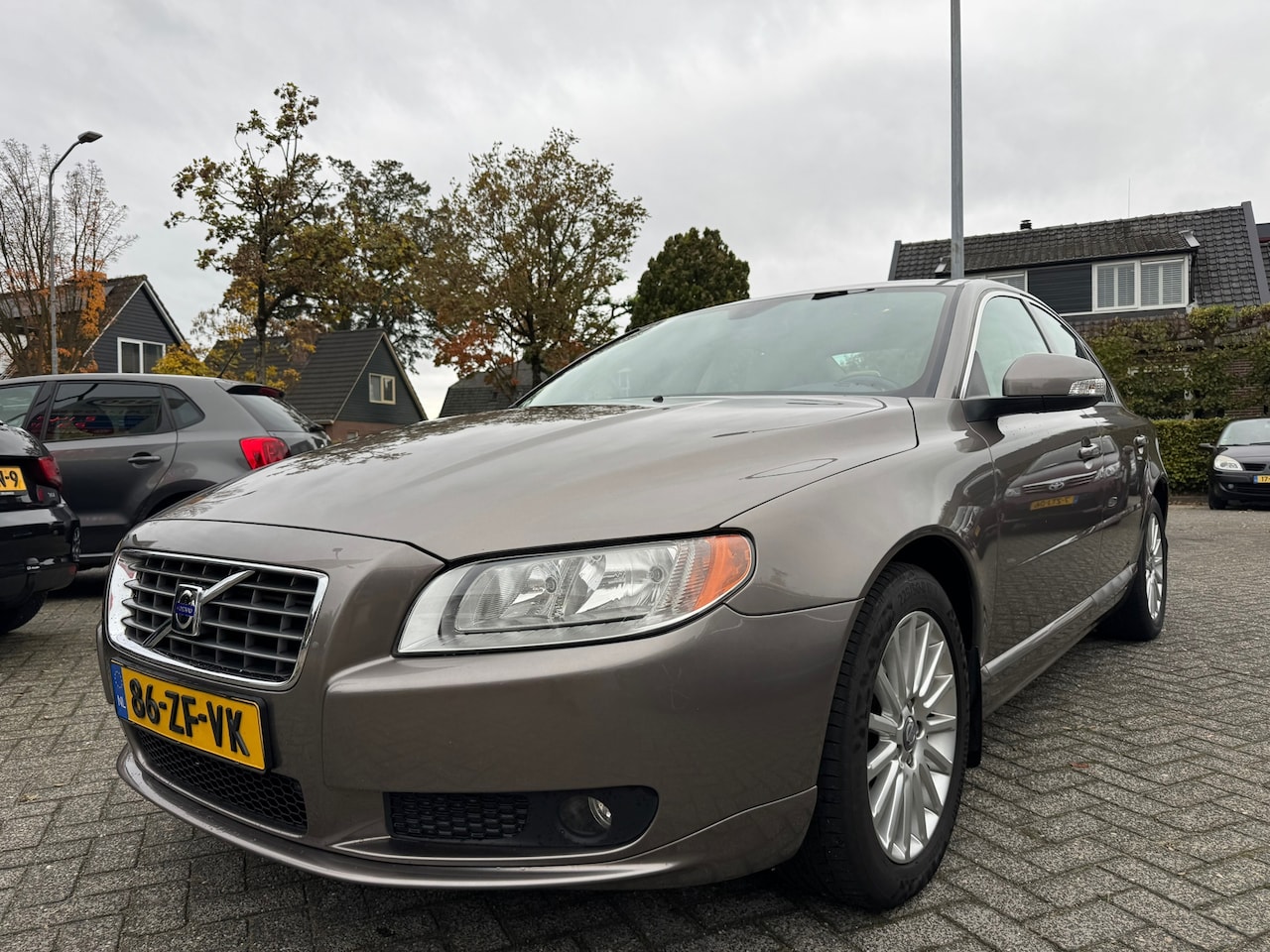 Volvo S80 - 2.5 T Momentum 2.5 T Momentum 200pk,Apk 11/12/27,2e Eig,Nap, - AutoWereld.nl
